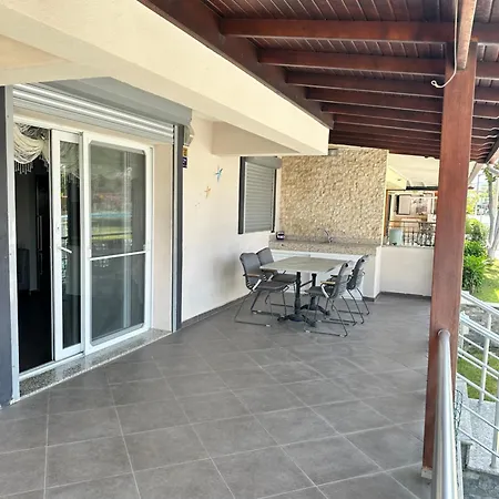 וילה Nefiss Avm Ve Denize Yakin *