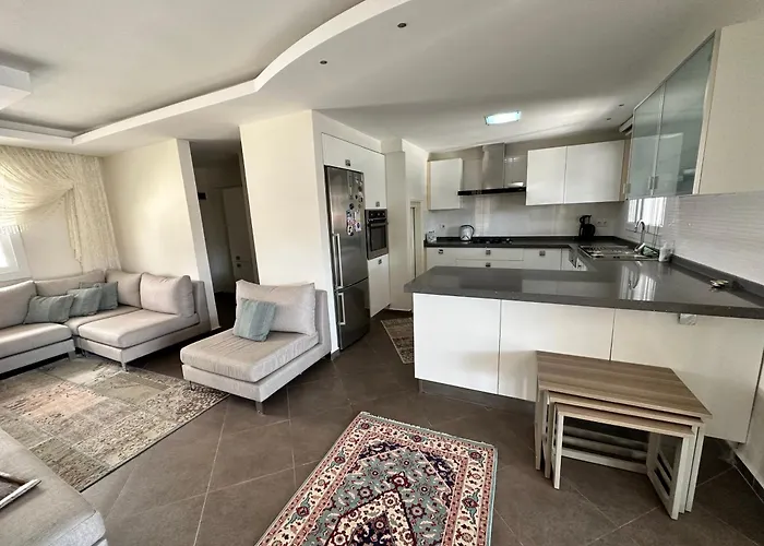 וילה Nefiss Avm Ve Denize Yakin *